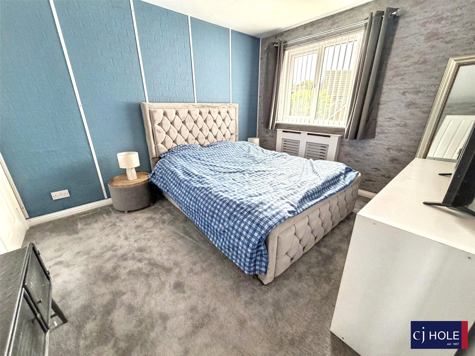 3 bedroom House for sale in Hucclecote, Gloucester