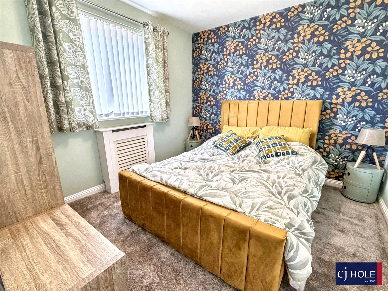 3 bedroom House for sale in Hucclecote, Gloucester