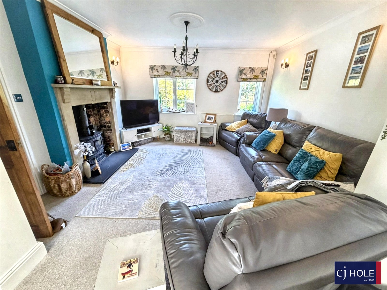 4 bedroom House for sale in Down Hatherley Lane, Gloucester