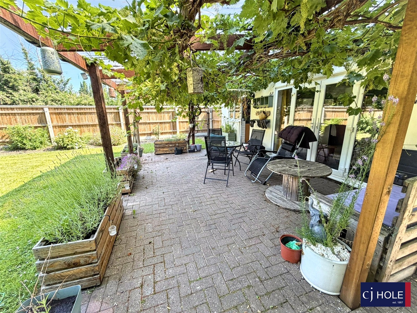 4 bedroom House for sale in Down Hatherley Lane, Gloucester