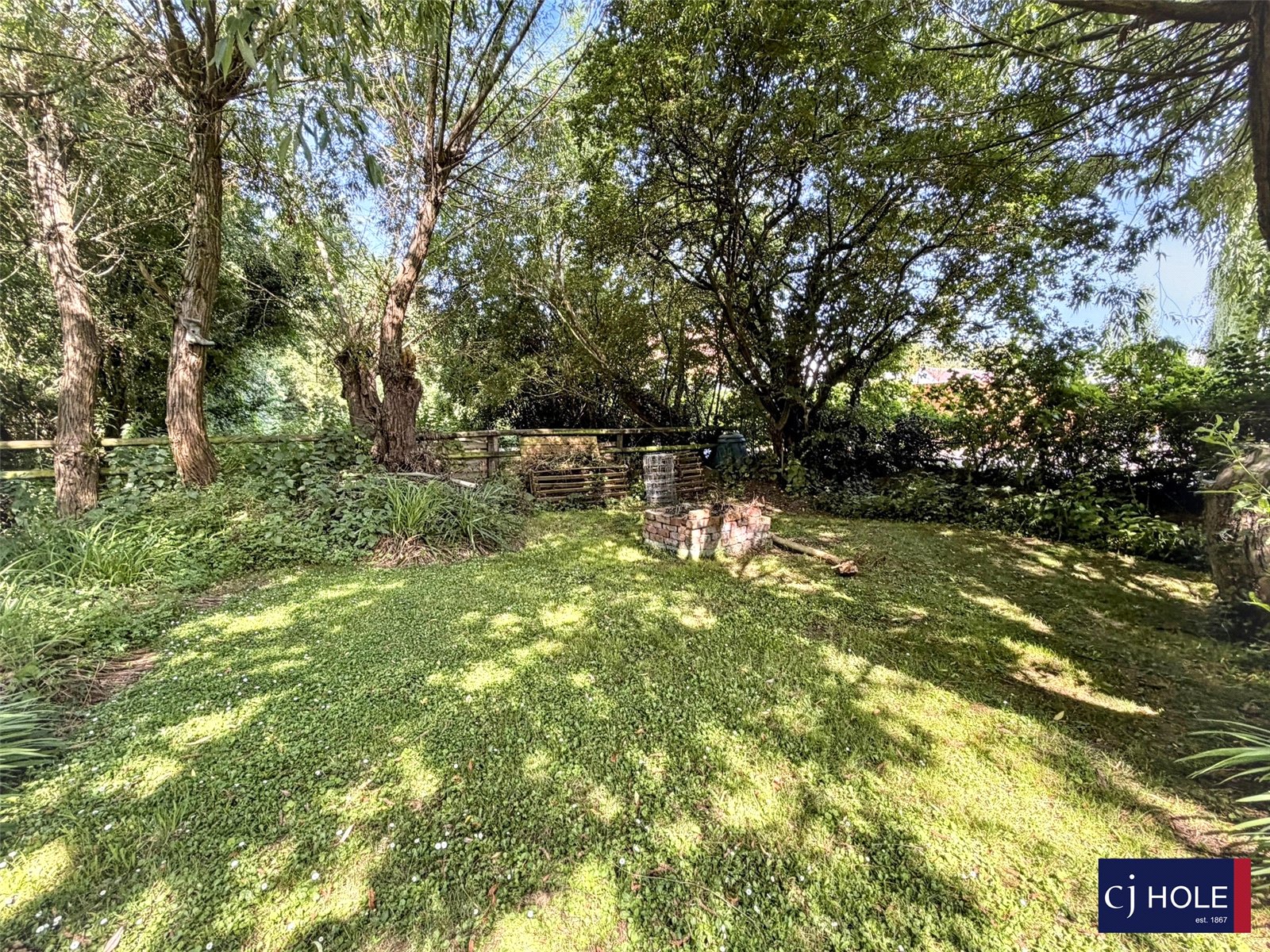 4 bedroom House for sale in Down Hatherley Lane, Gloucester