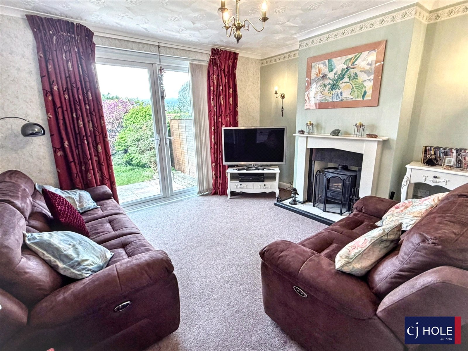 4 bedroom Bungalow for sale in Hucclecote