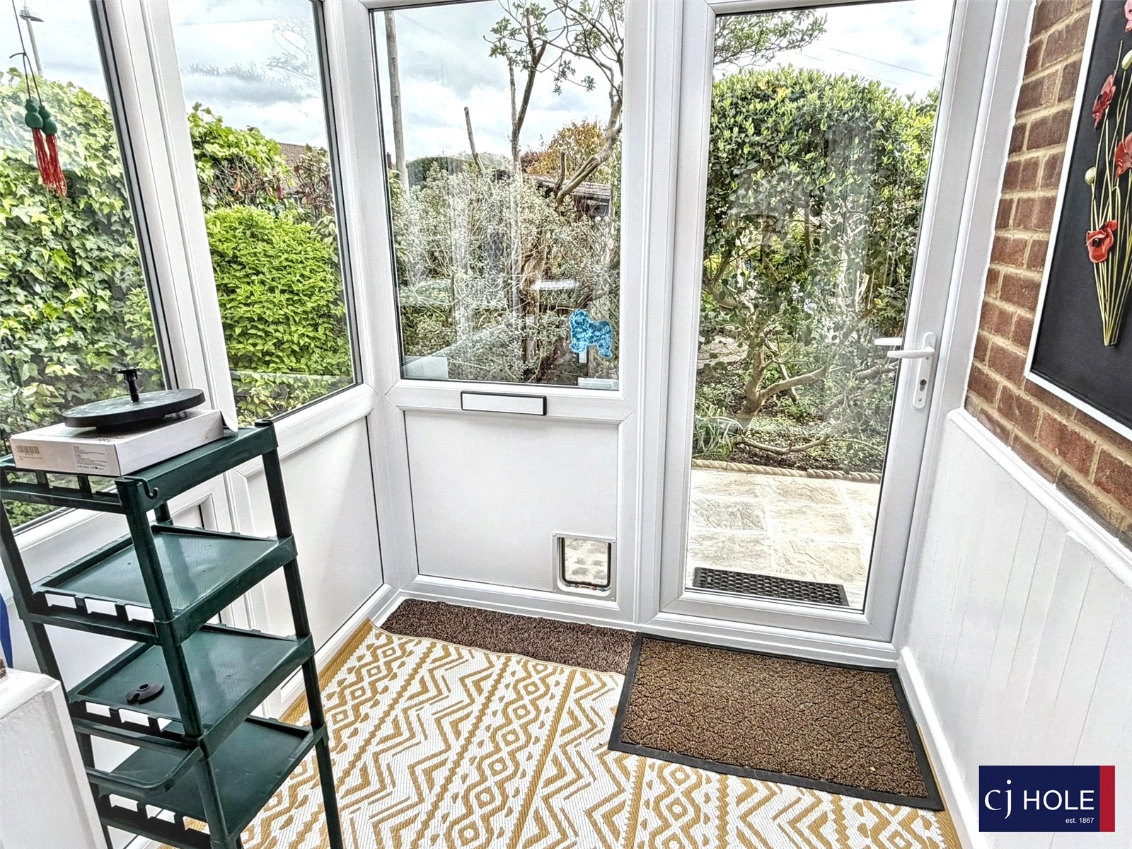 4 bedroom Bungalow for sale in Hucclecote