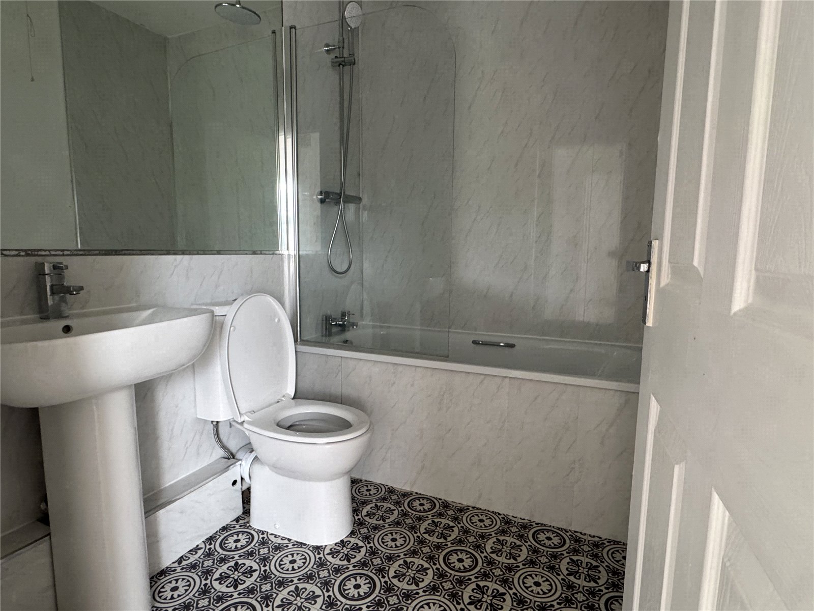 1 bedroom Flat to let in Slaney Street, Gloucester