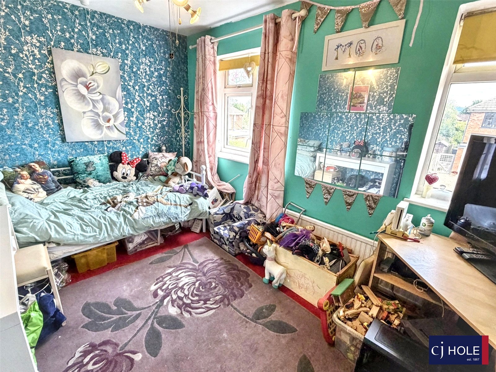3 bedroom House for sale in Hucclecote, Gloucester