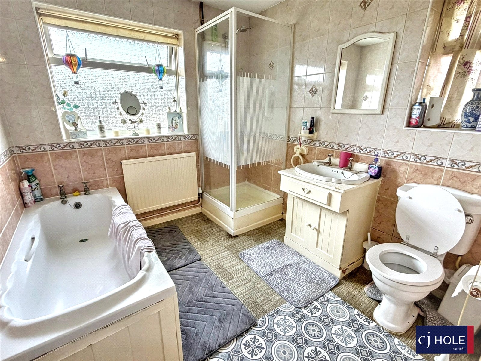 3 bedroom House for sale in Hucclecote, Gloucester