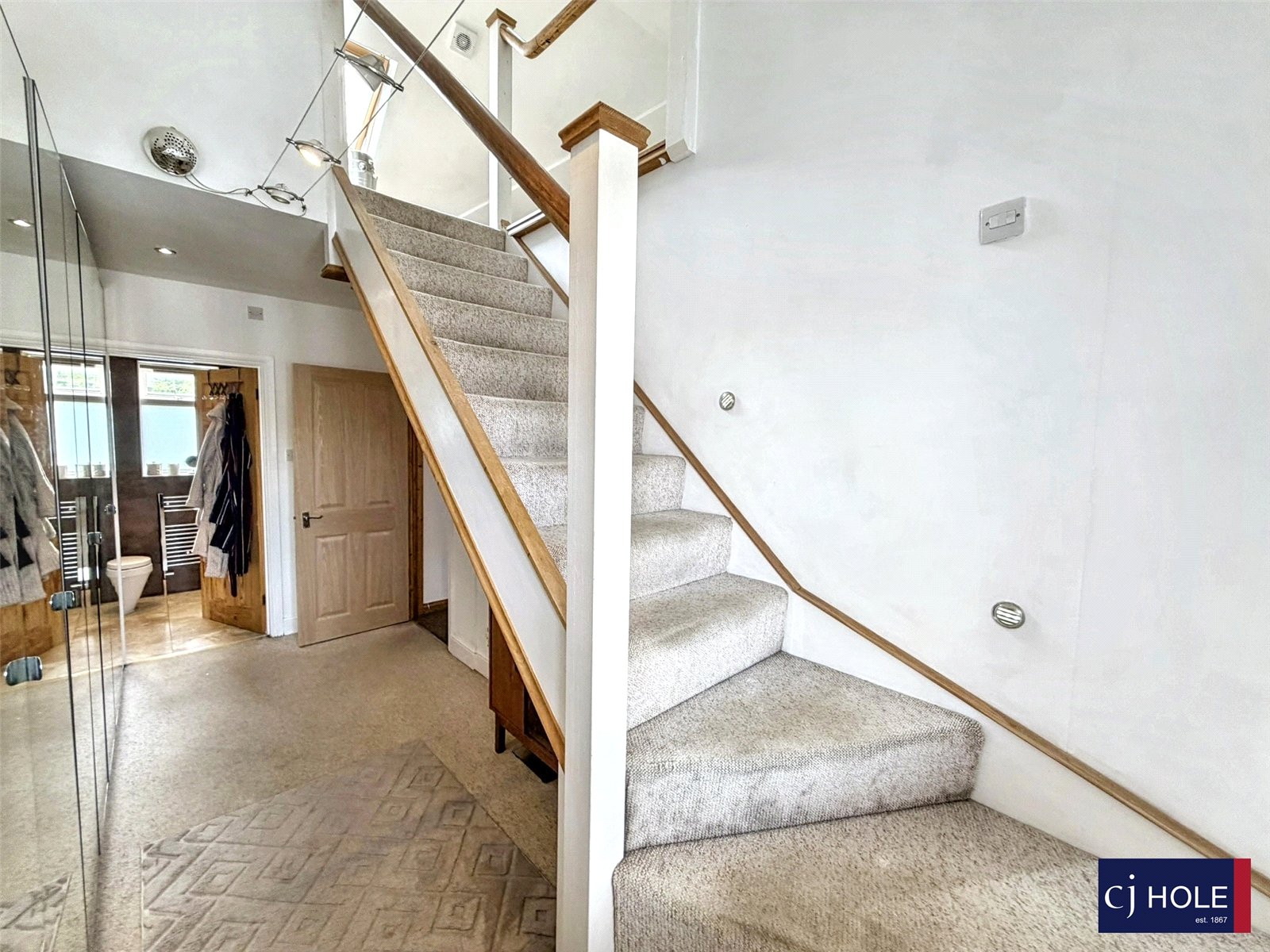 4 bedroom House for sale in Hucclecote
