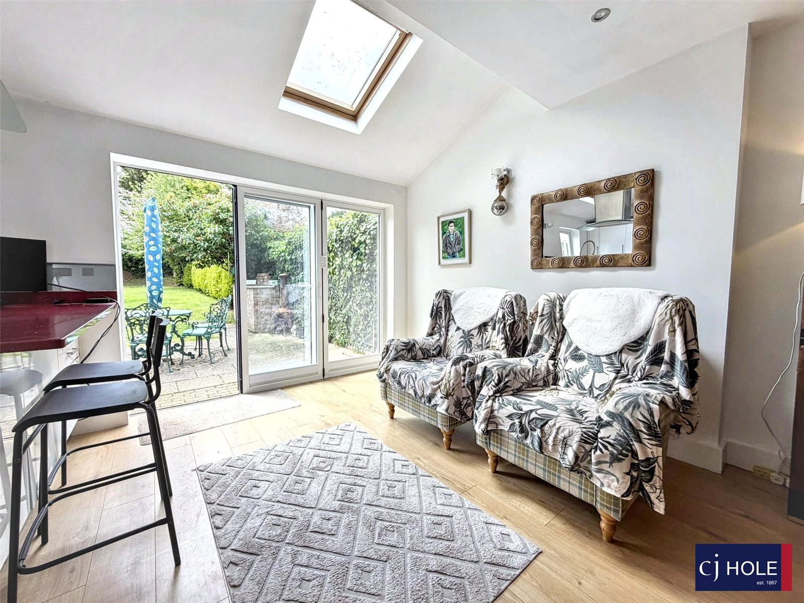4 bedroom House for sale in Hucclecote