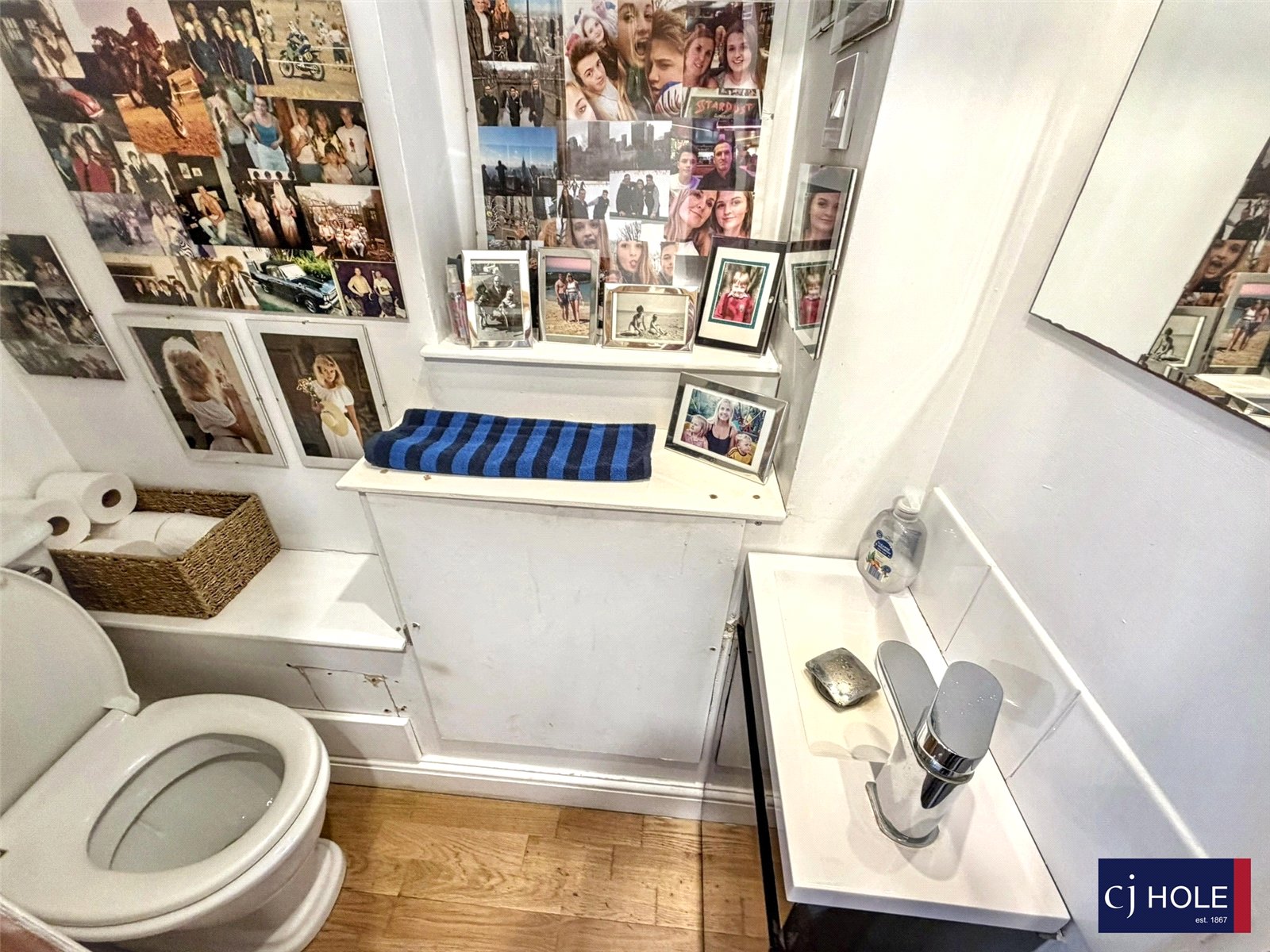4 bedroom House for sale in Hucclecote