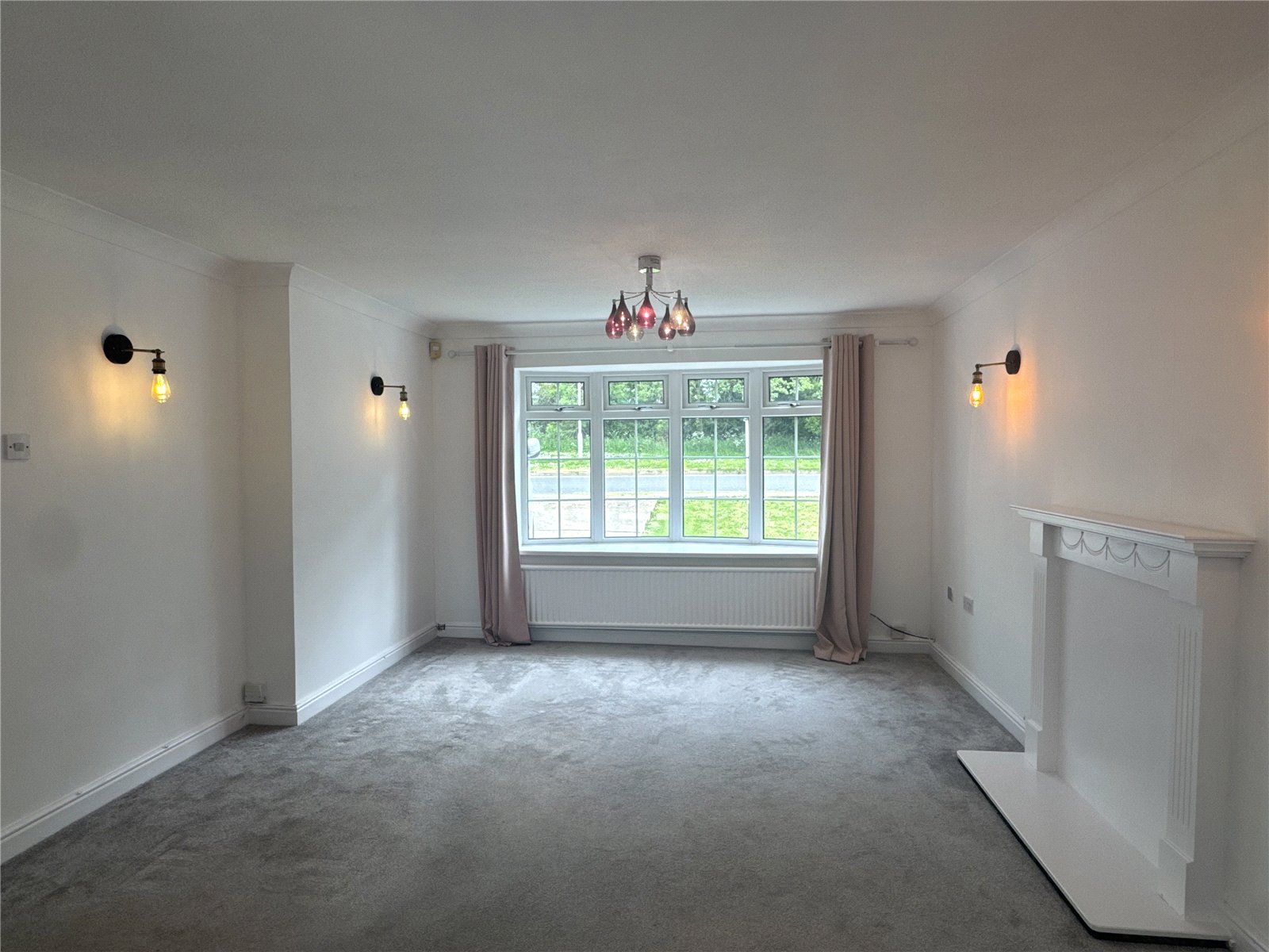 4 bedroom House to let in Abbeydale, Gloucester