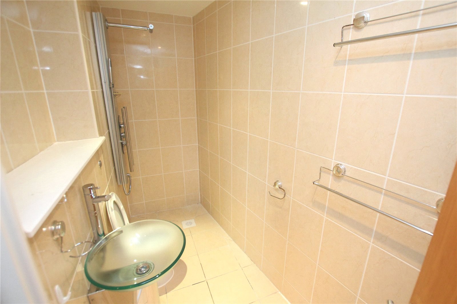 2 bedroom Flat to let in Gloucester Road, Cheltenham
