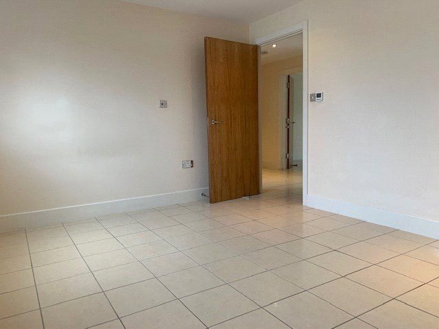 2 bedroom Flat to let in Gloucester Road, Cheltenham