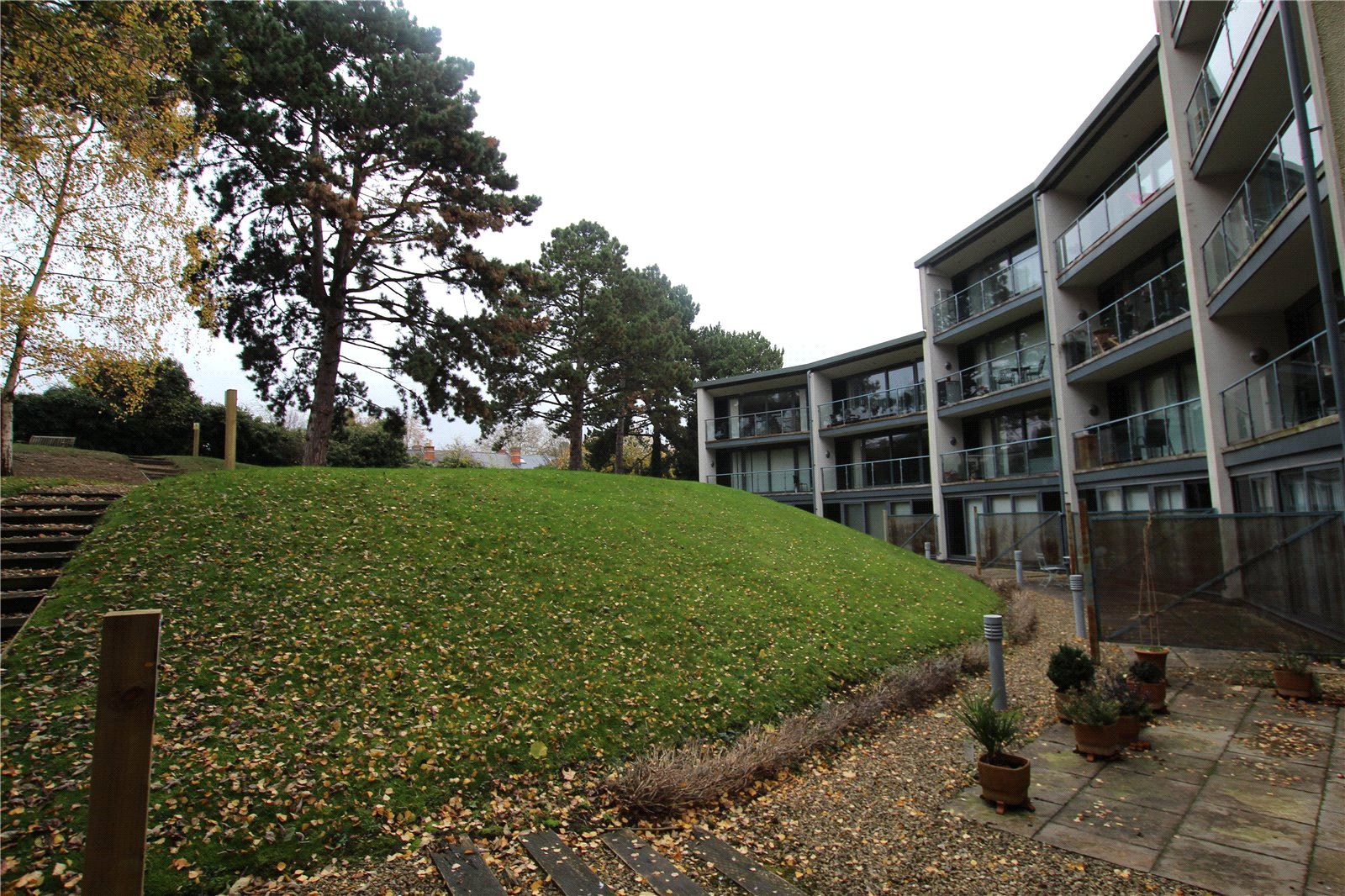2 bedroom Flat to let in Gloucester Road, Cheltenham
