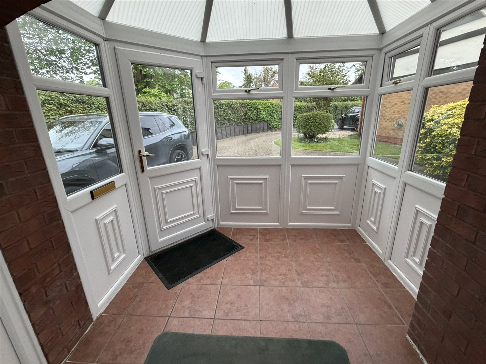 2 bedroom Bungalow to let in Barnwood, Gloucester