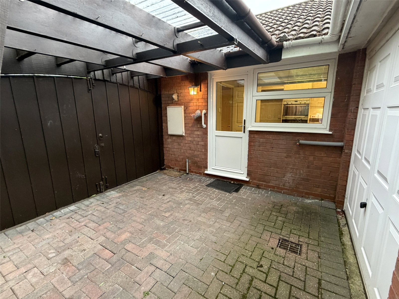 2 bedroom Bungalow to let in Barnwood, Gloucester