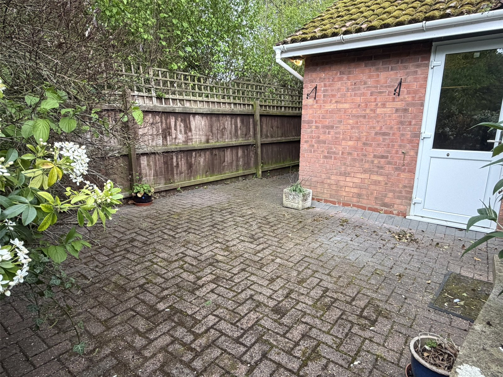 2 bedroom Bungalow to let in Barnwood, Gloucester