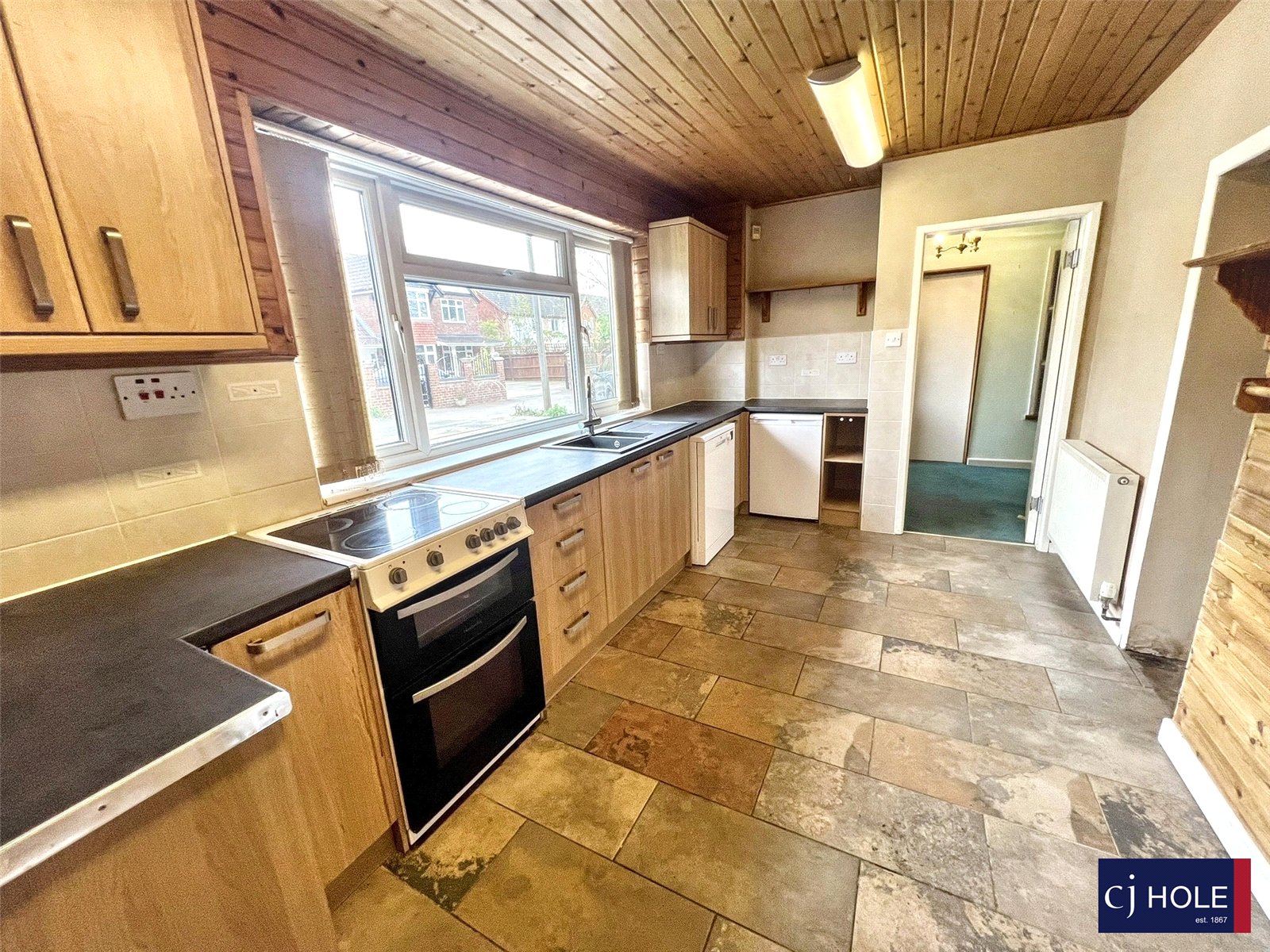 2 bedroom Bungalow for sale in Hucclecote, Gloucester