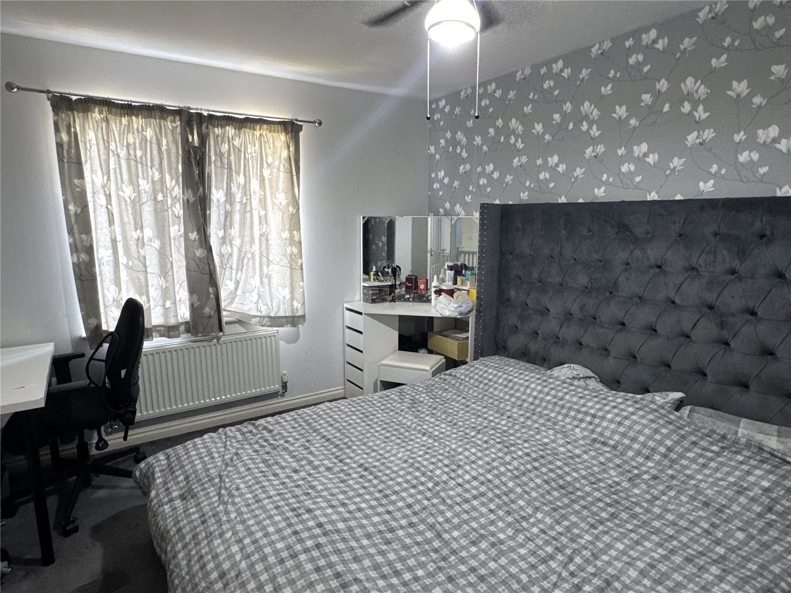 4 bedroom House to let in Hucclecote Road, Gloucester