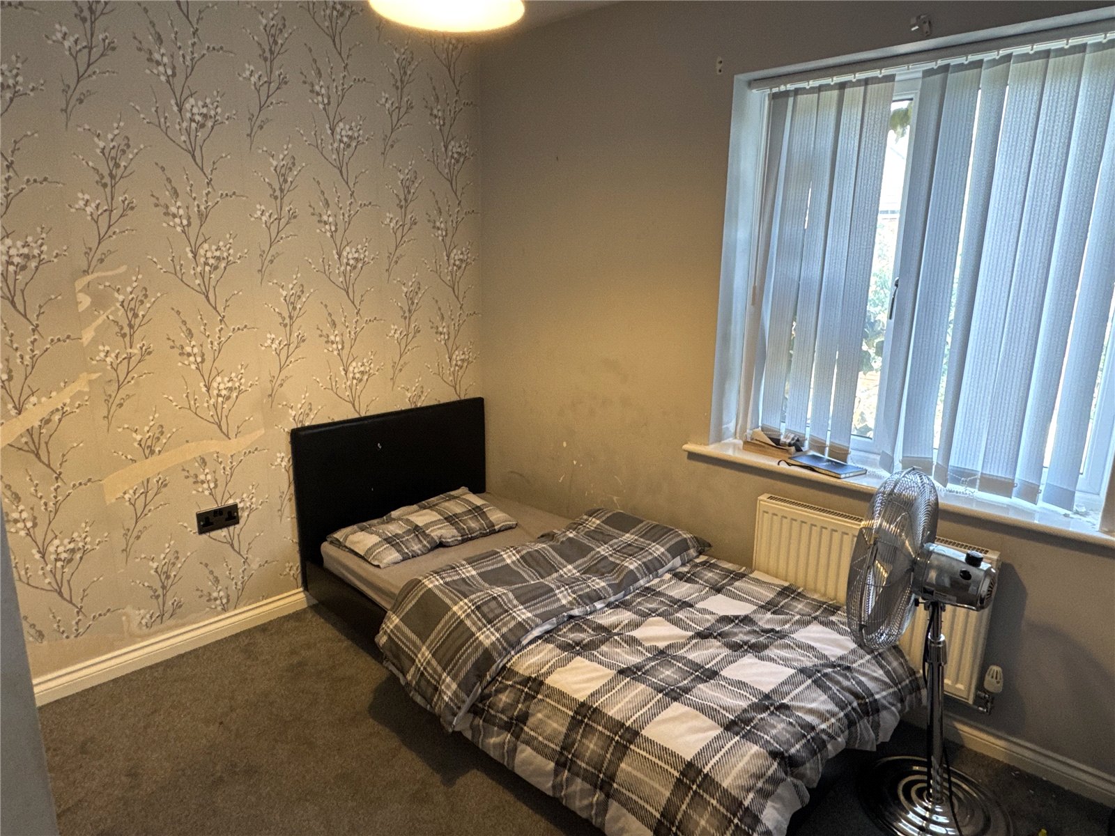 4 bedroom House to let in Hucclecote Road, Gloucester