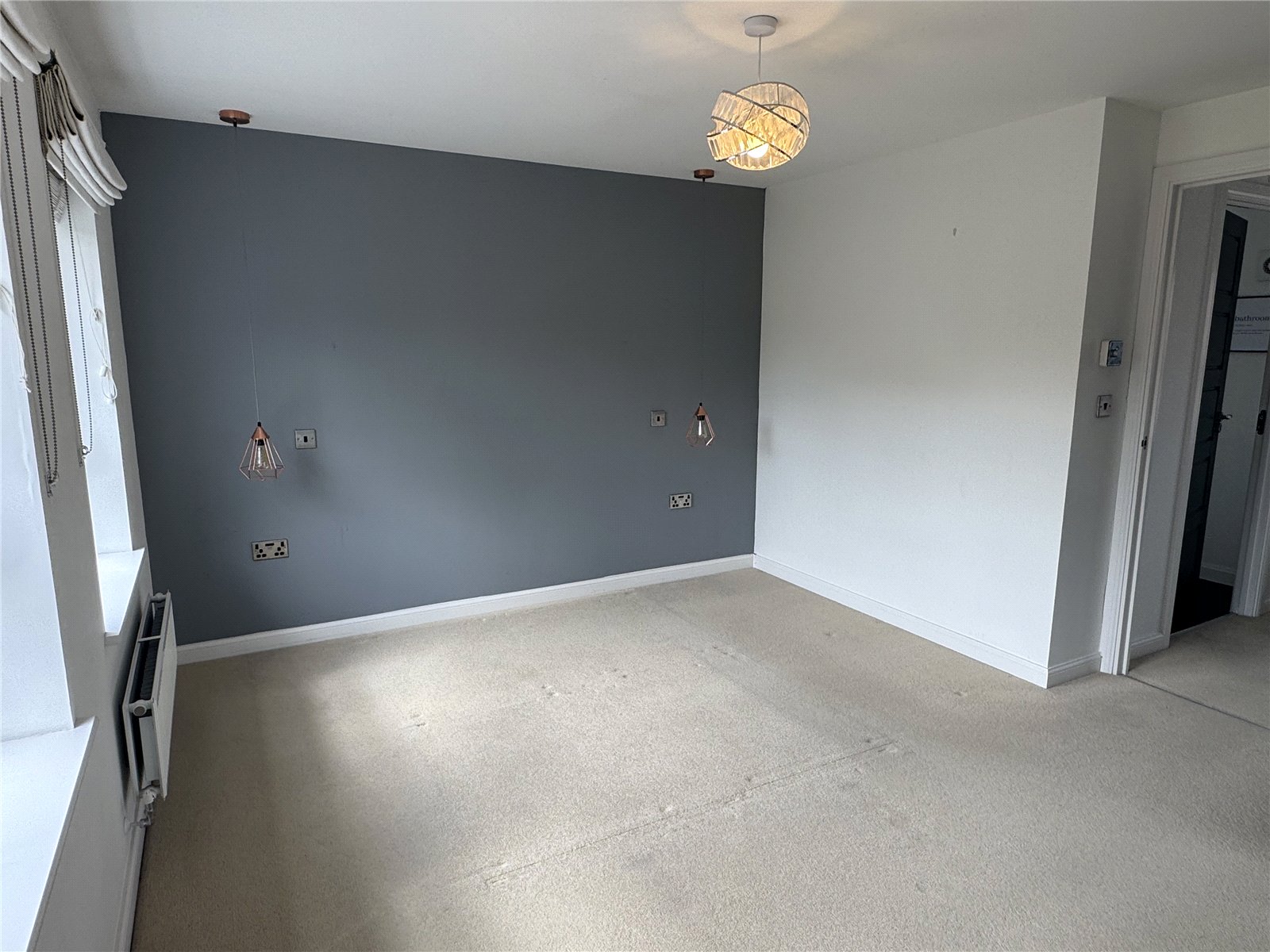 3 bedroom House to let in Hucclecote, Gloucester
