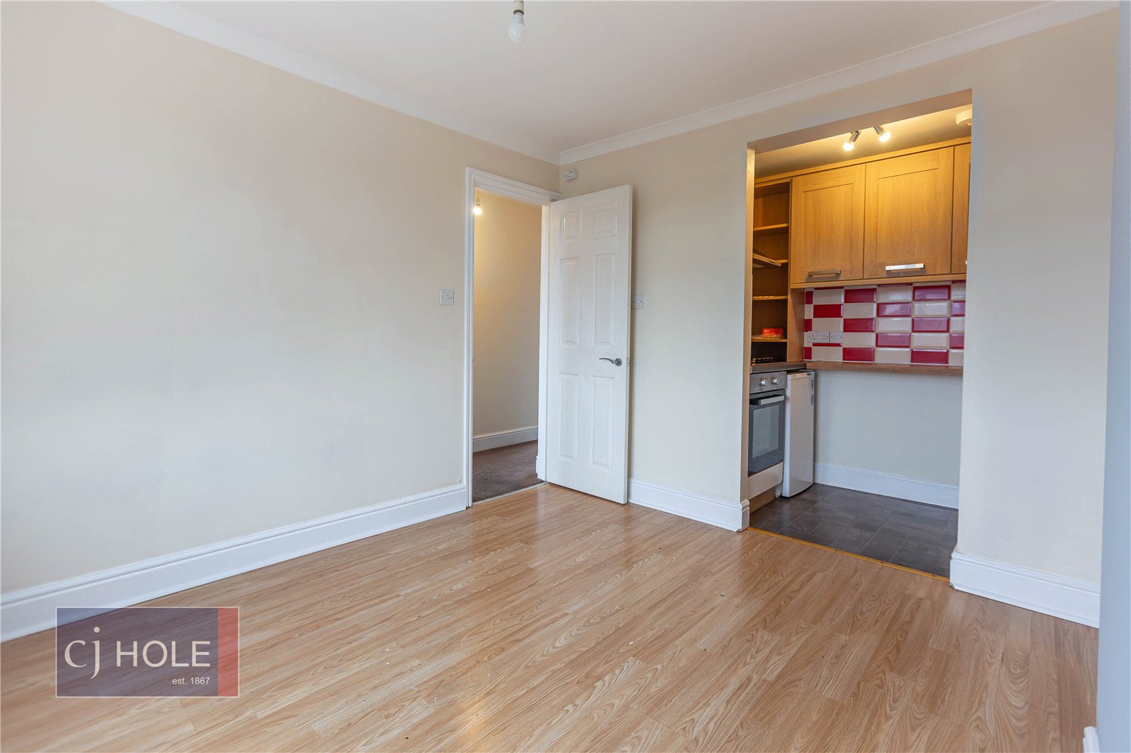 2 bedroom Flat to let in Kingswood, Bristol