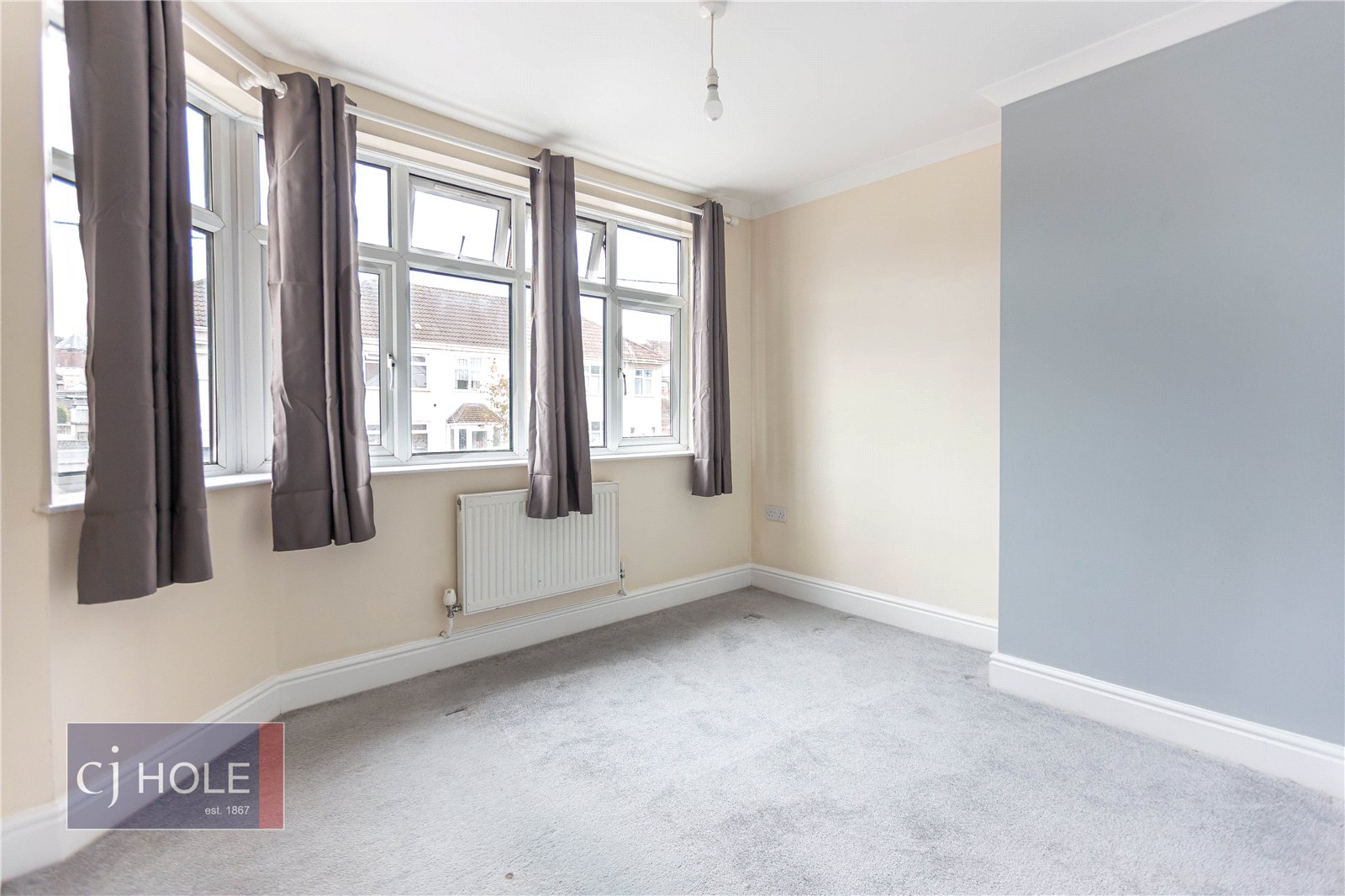 2 bedroom Flat to let in Kingswood, Bristol