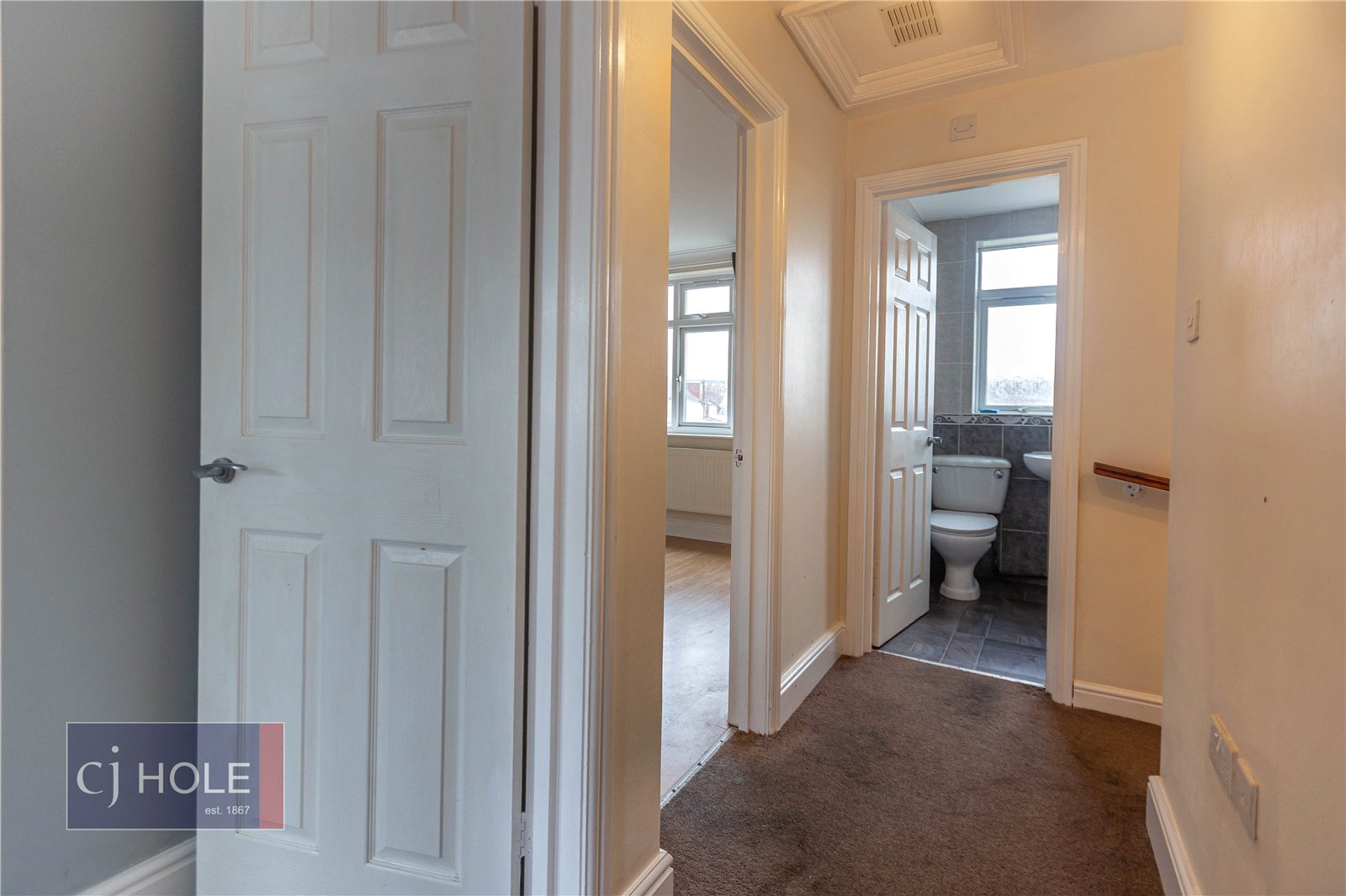 2 bedroom Flat to let in Kingswood, Bristol