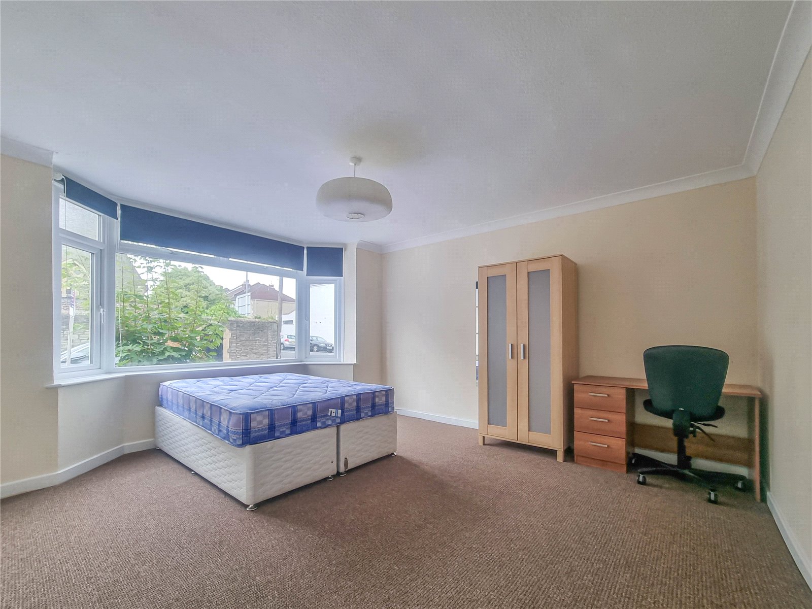 4 bedroom House to let in Fishponds, Bristol