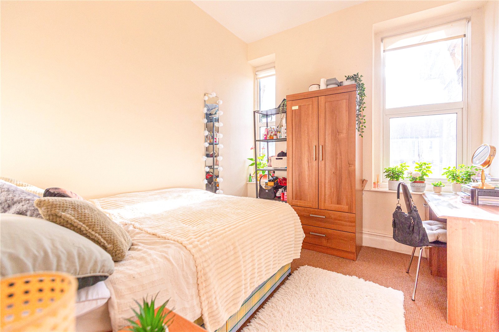 5 bedroom House to let in Staple Hill, Bristol