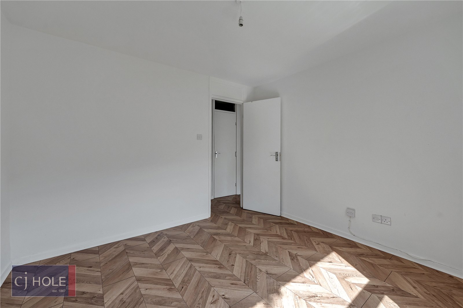 2 bedroom Flat to let in Bristol, Somerset