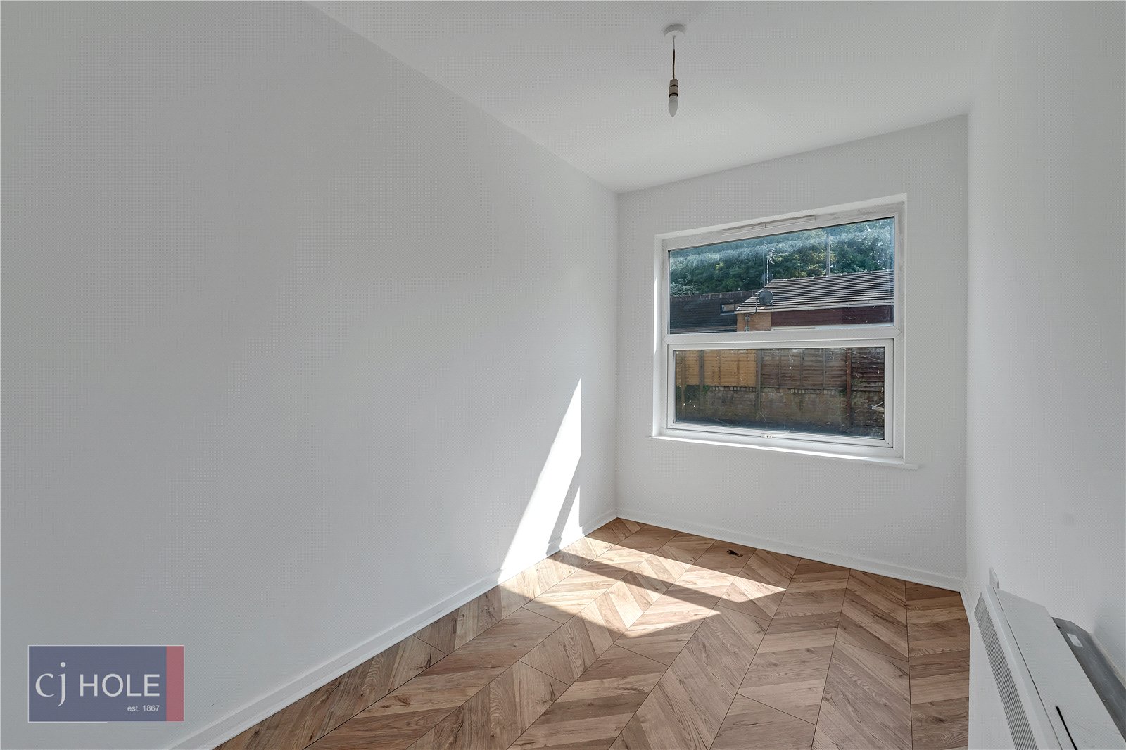 2 bedroom Flat to let in Bristol, Somerset