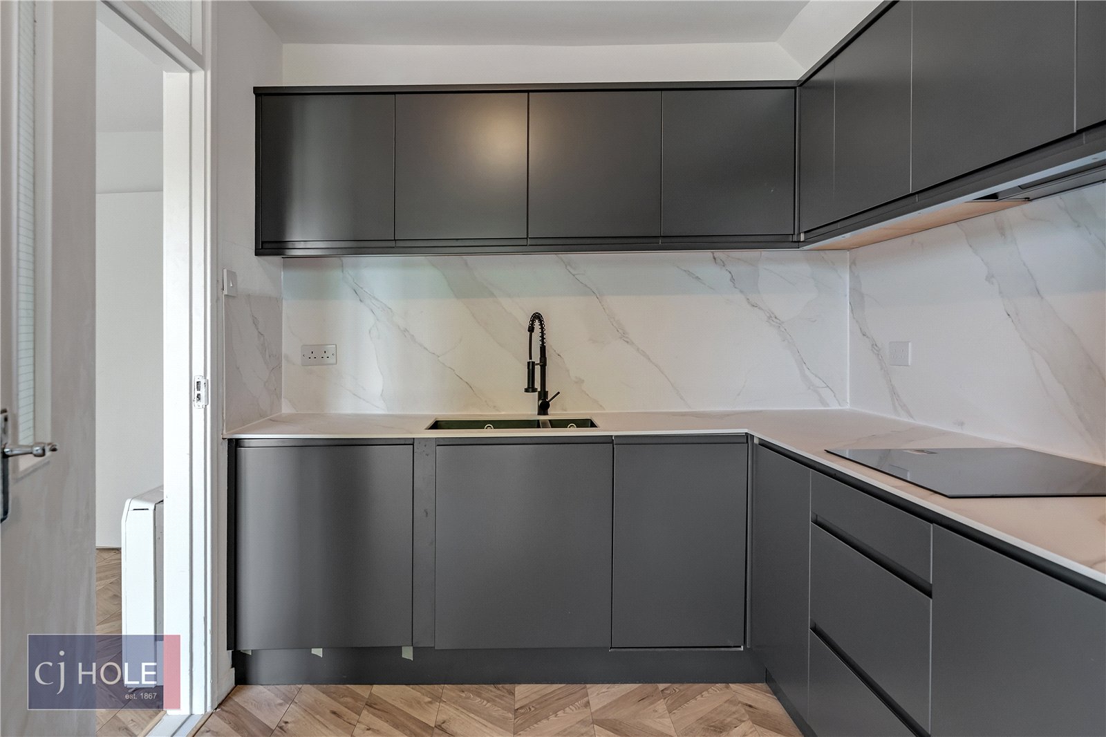 2 bedroom Flat to let in Bristol, Somerset