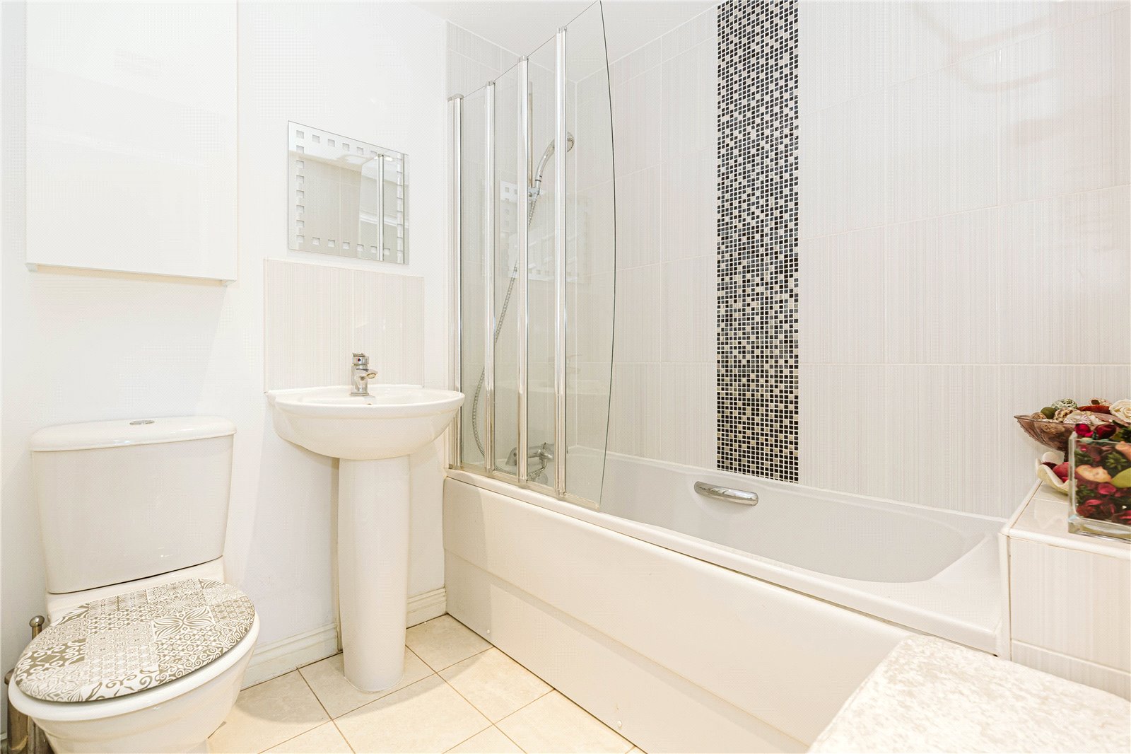 4 bedroom House to let in Cheswick Village, Bristol