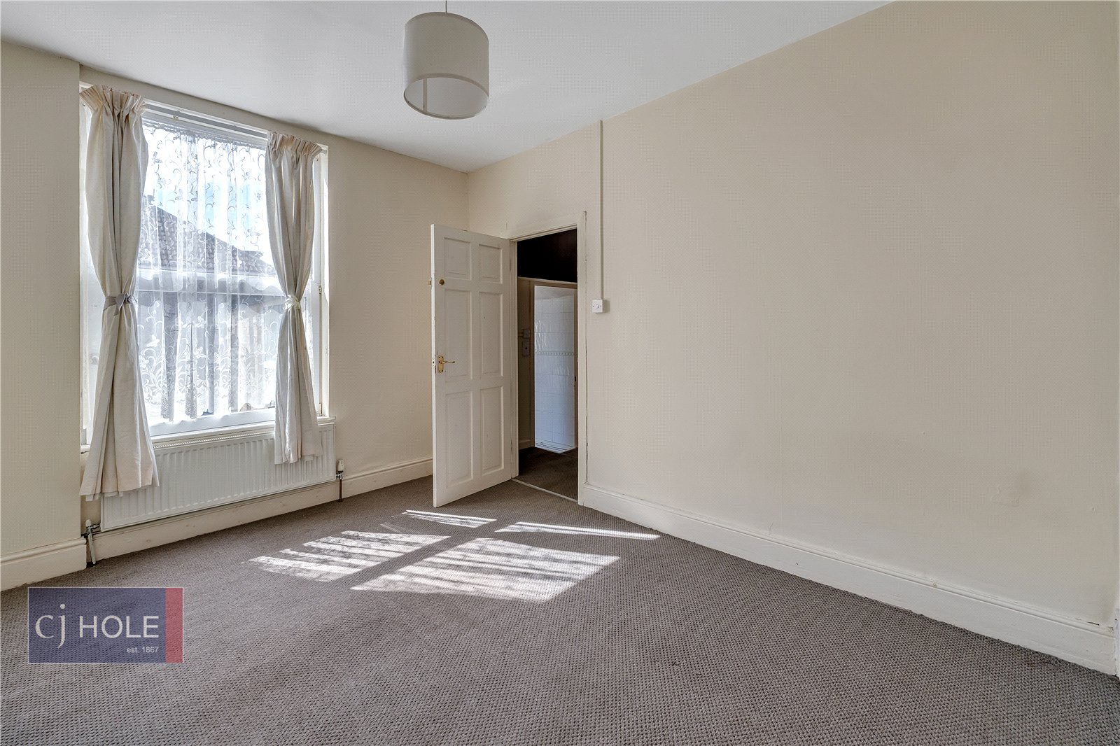 3 bedroom House to let in Kingswood, Bristol