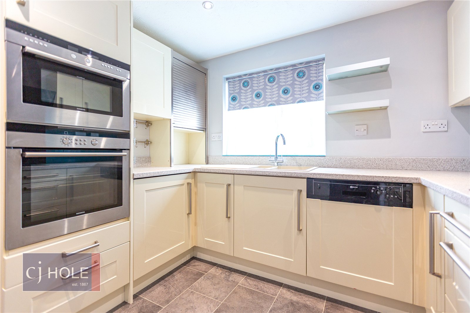 1 bedroom Flat to let in Crew's Hole, Bristol