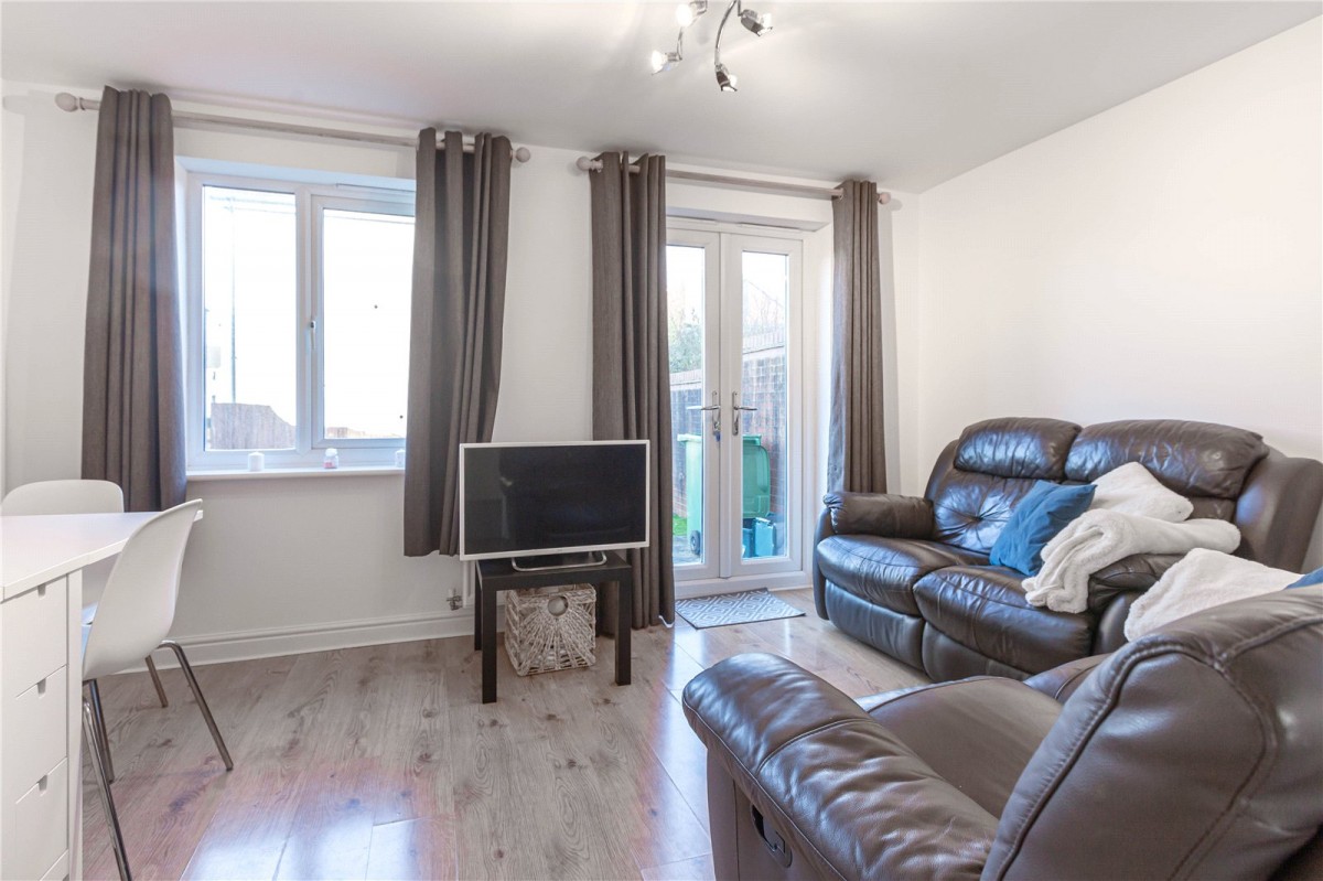 Cheswick Village, Bristol