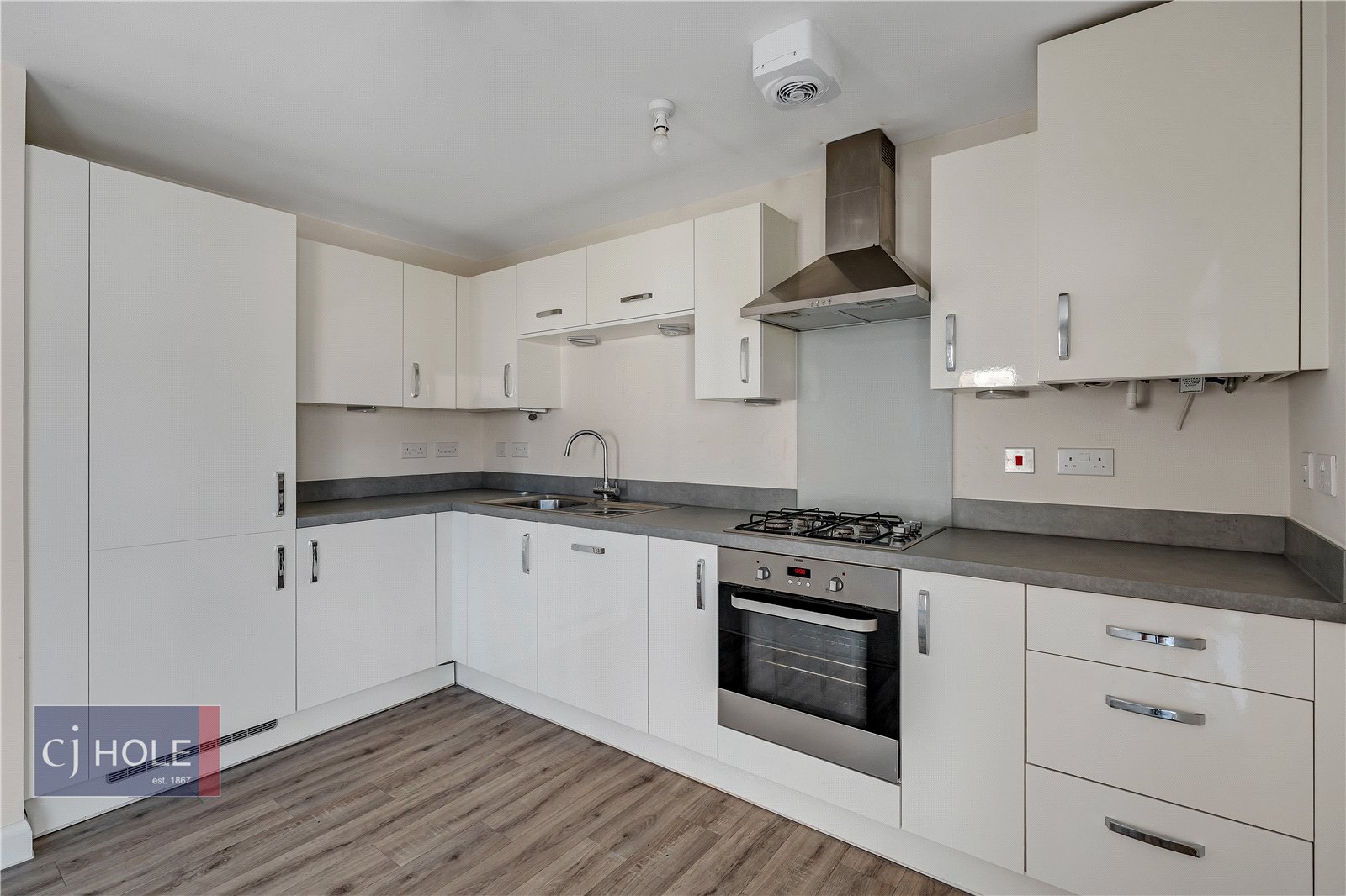 2 bedroom Flat to let in Yate, Bristol, Gloucestershire