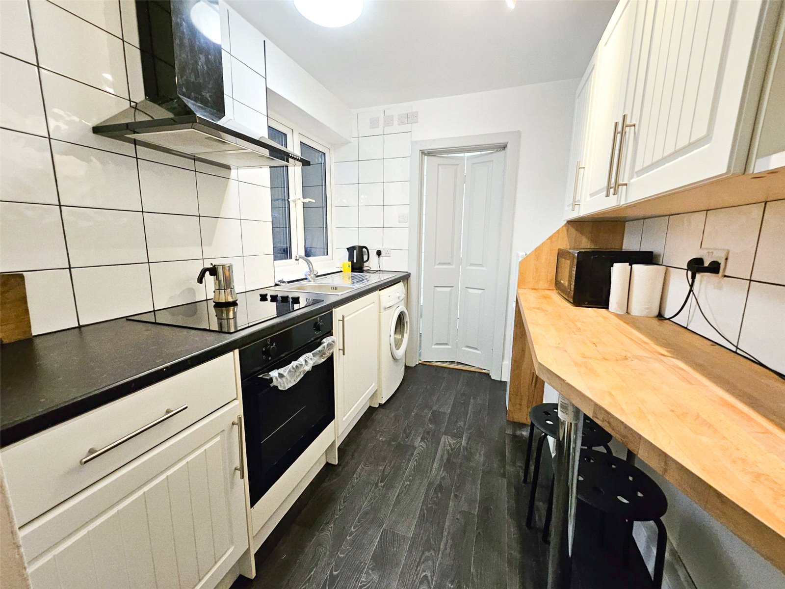 1 bedroom Flat to let in Bristol, Somerset