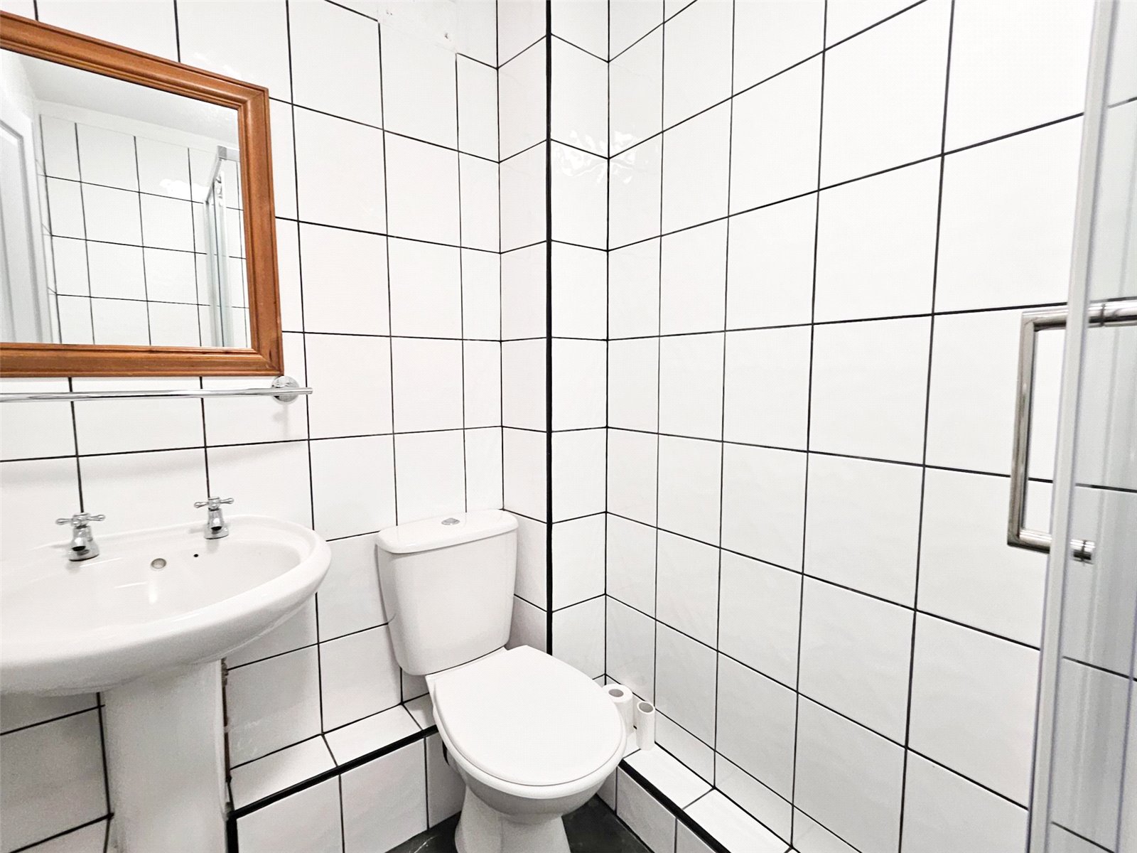 1 bedroom Flat to let in Bristol, Somerset