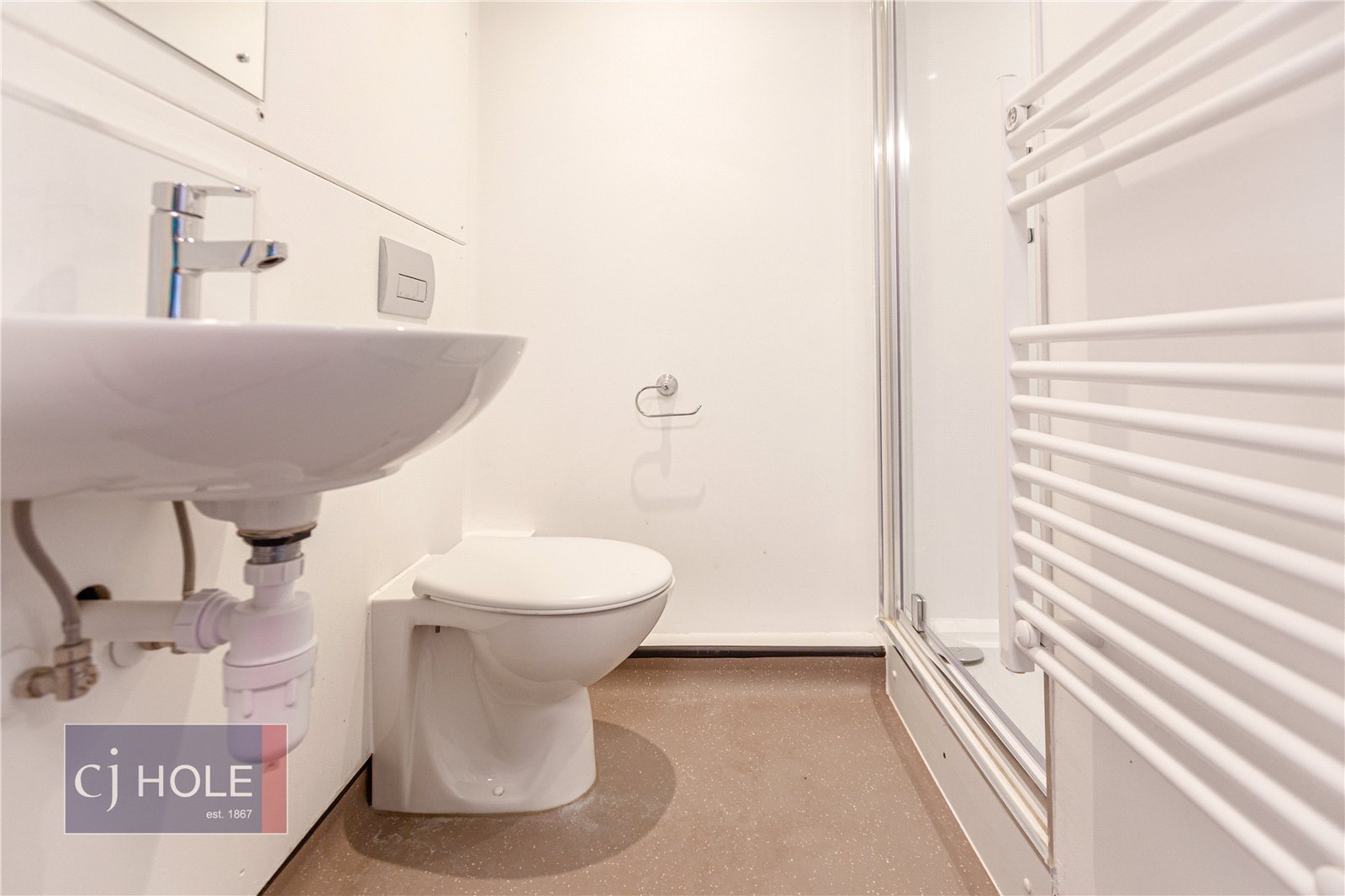 1 bedroom Flat to let in The Square, Long Down Avenue, Bristol