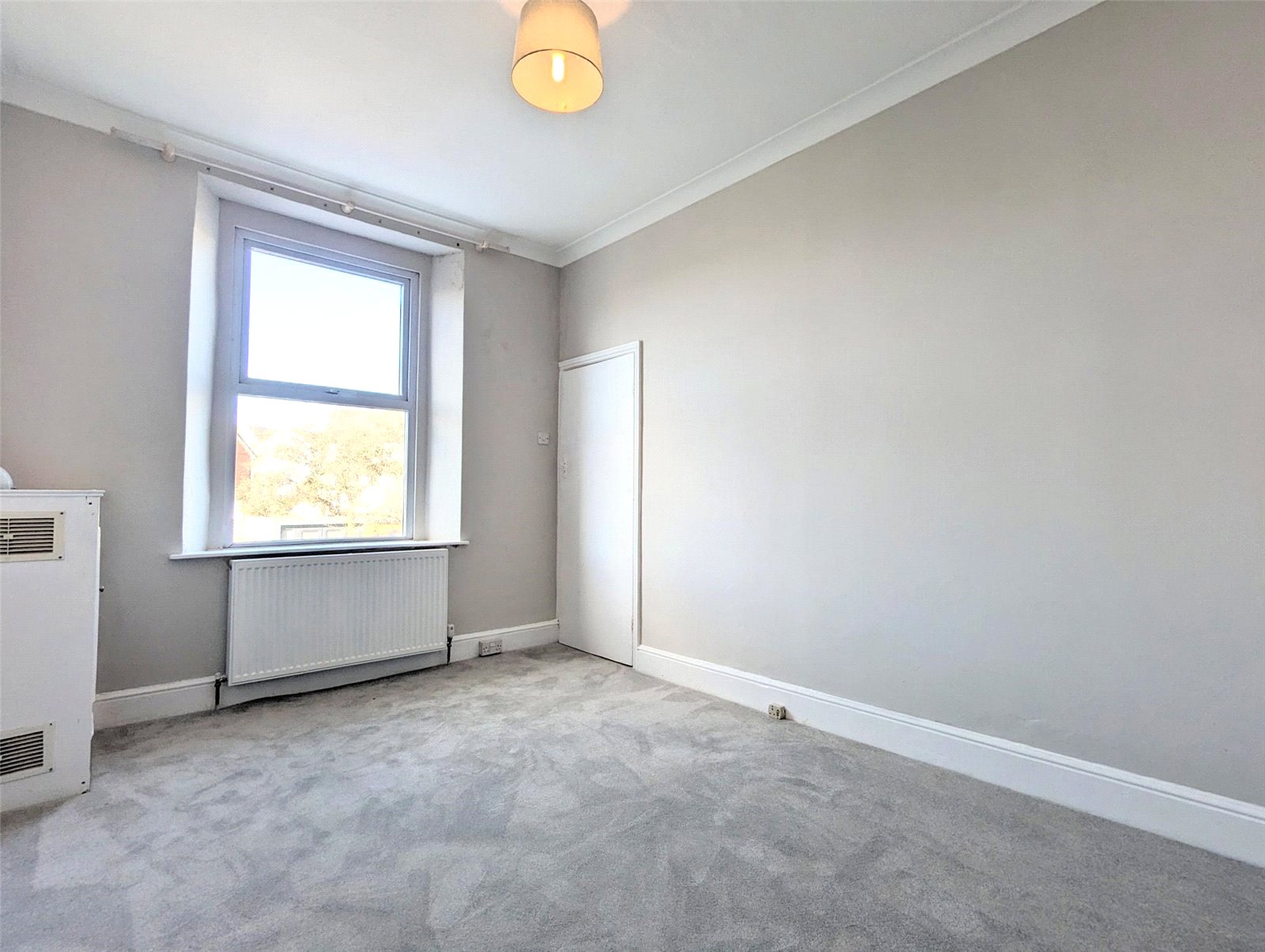 2 bedroom House to let in Hanham, Bristol