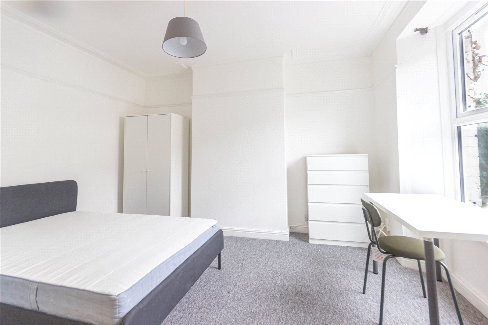 4 bedroom House to let in Fishponds, Bristol