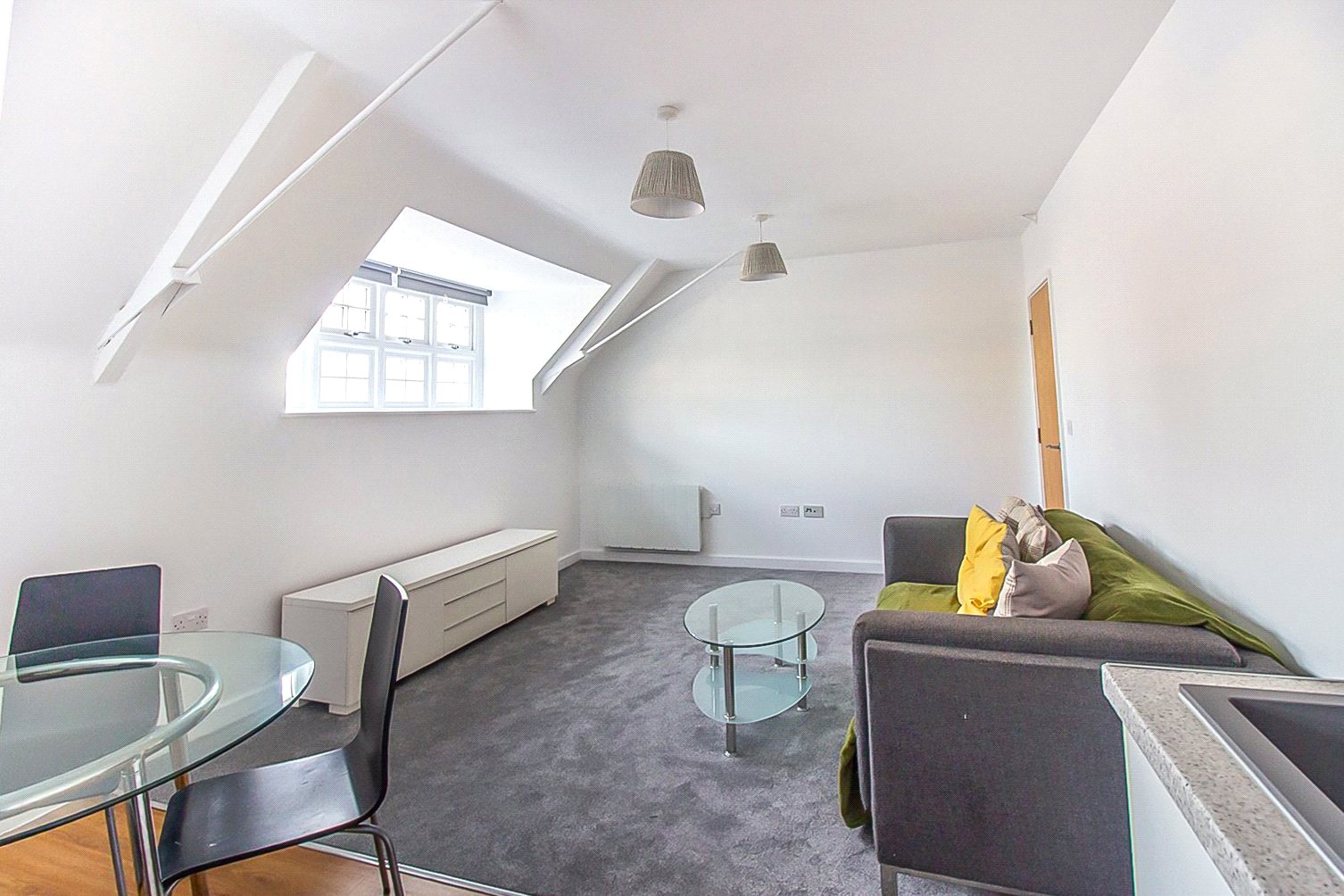 2 bedroom Flat to let in Champion Square, Bristol