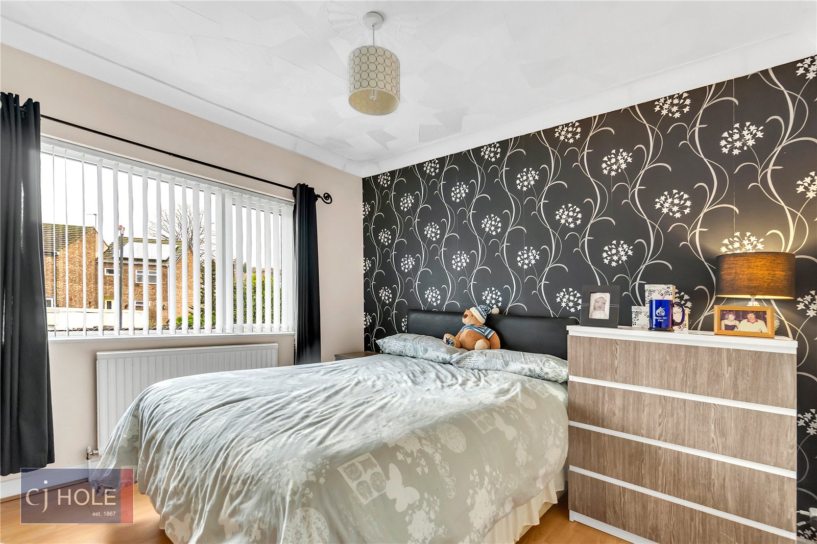 3 bedroom House to let in Bristol, Gloucestershire