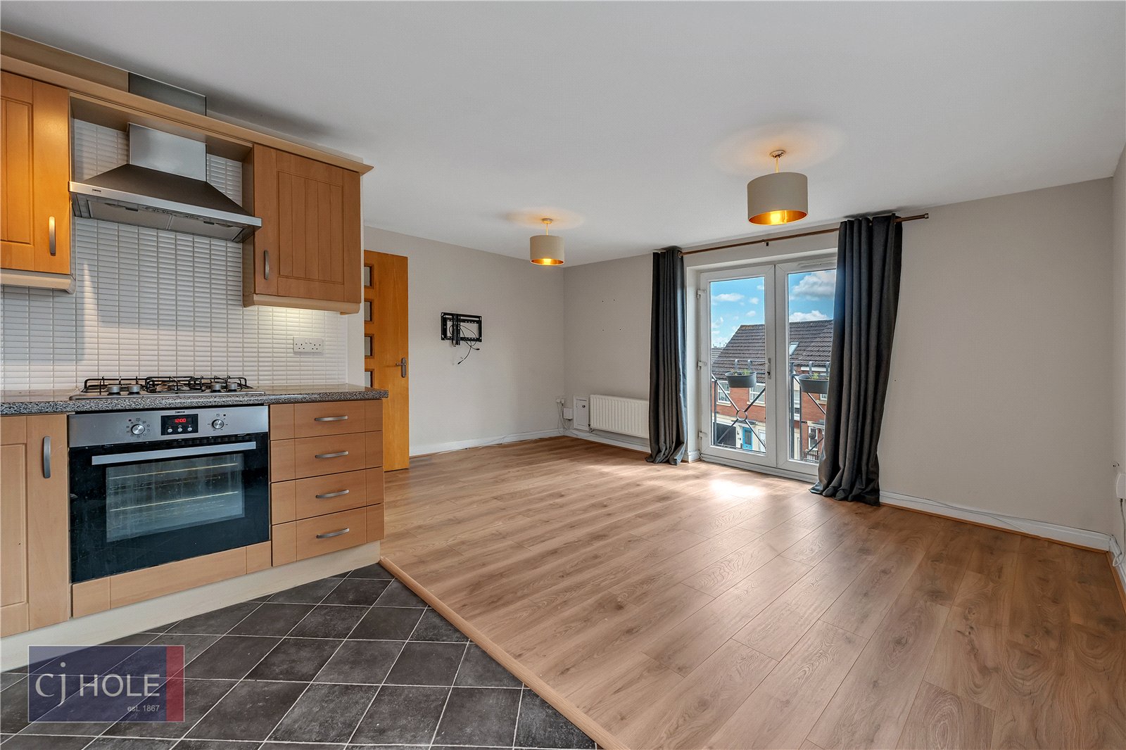 2 bedroom Flat to let in Bristol, Gloucestershire