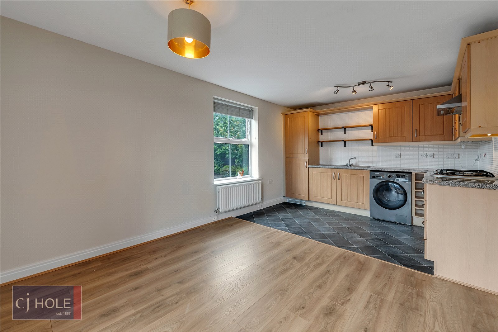 2 bedroom Flat to let in Bristol, Gloucestershire