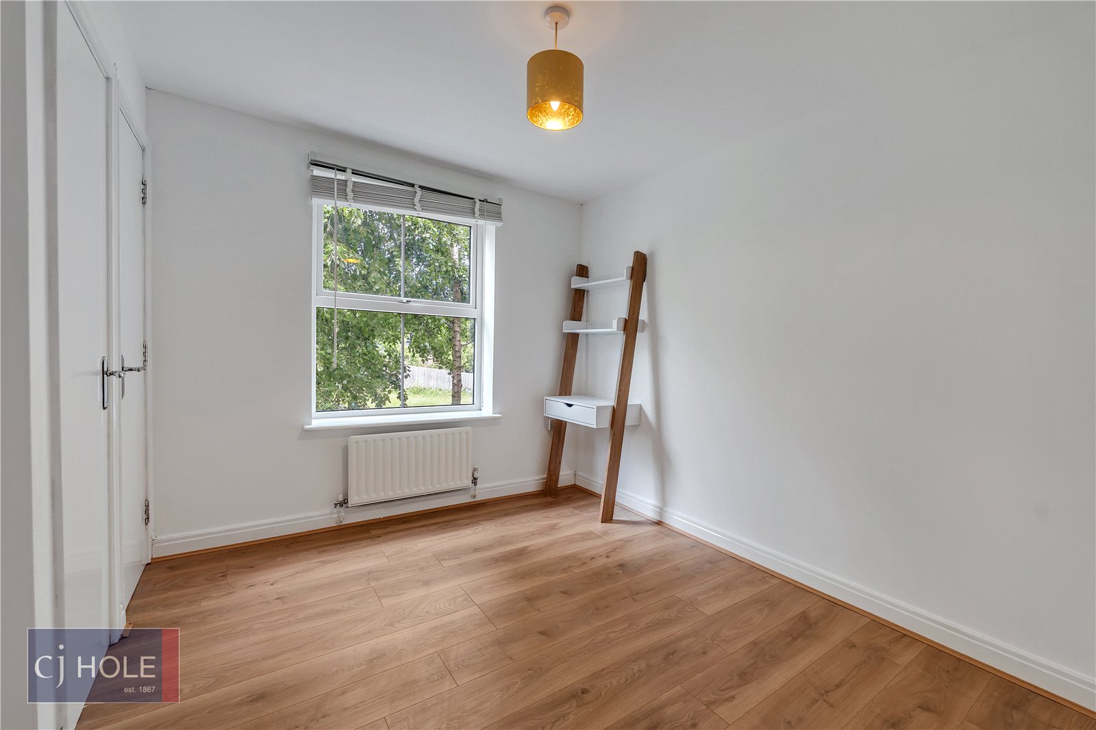 2 bedroom Flat to let in Bristol, Gloucestershire