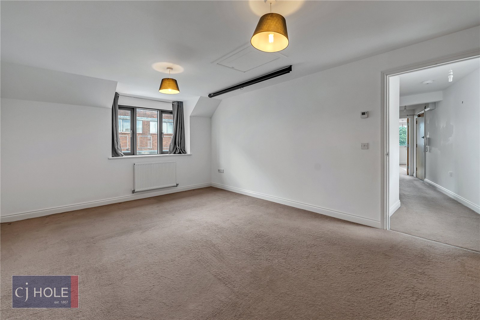 2 bedroom Flat to let in Bristol, Gloucestershire