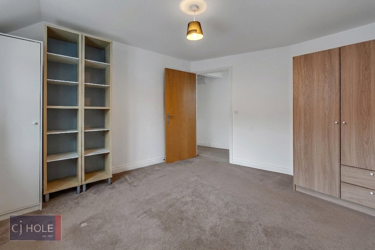2 bedroom Flat to let in Bristol, Gloucestershire