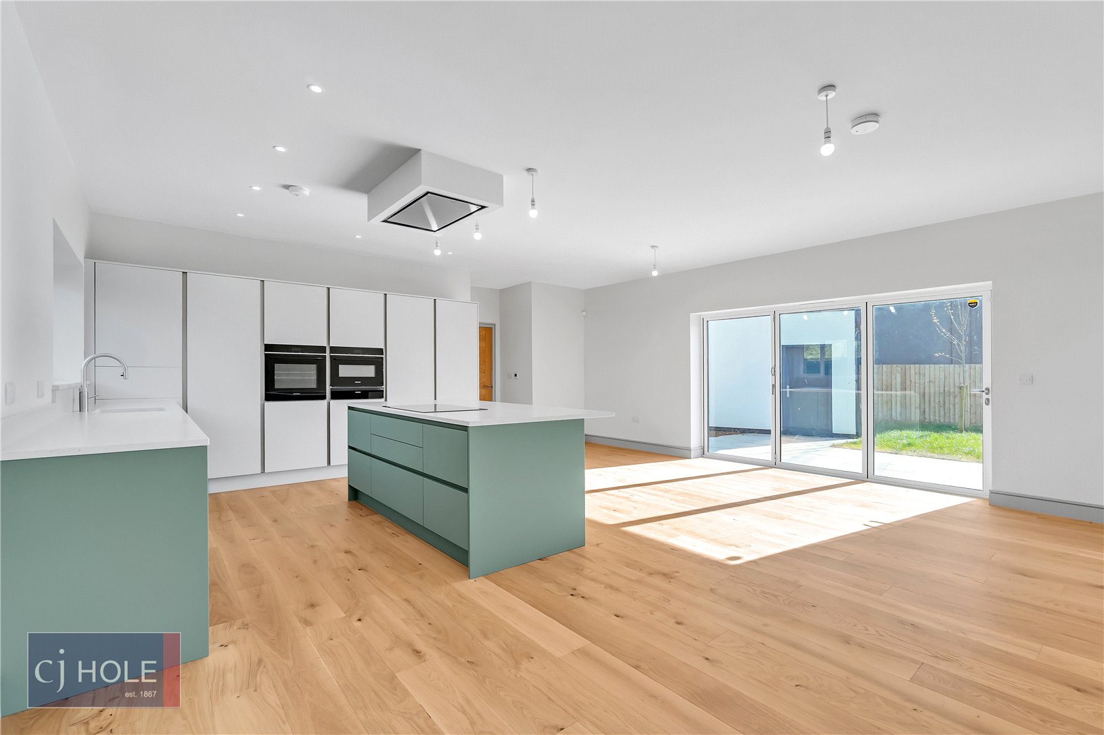 4 bedroom House to let in Rangeworthy, Bristol, Gloucestershire